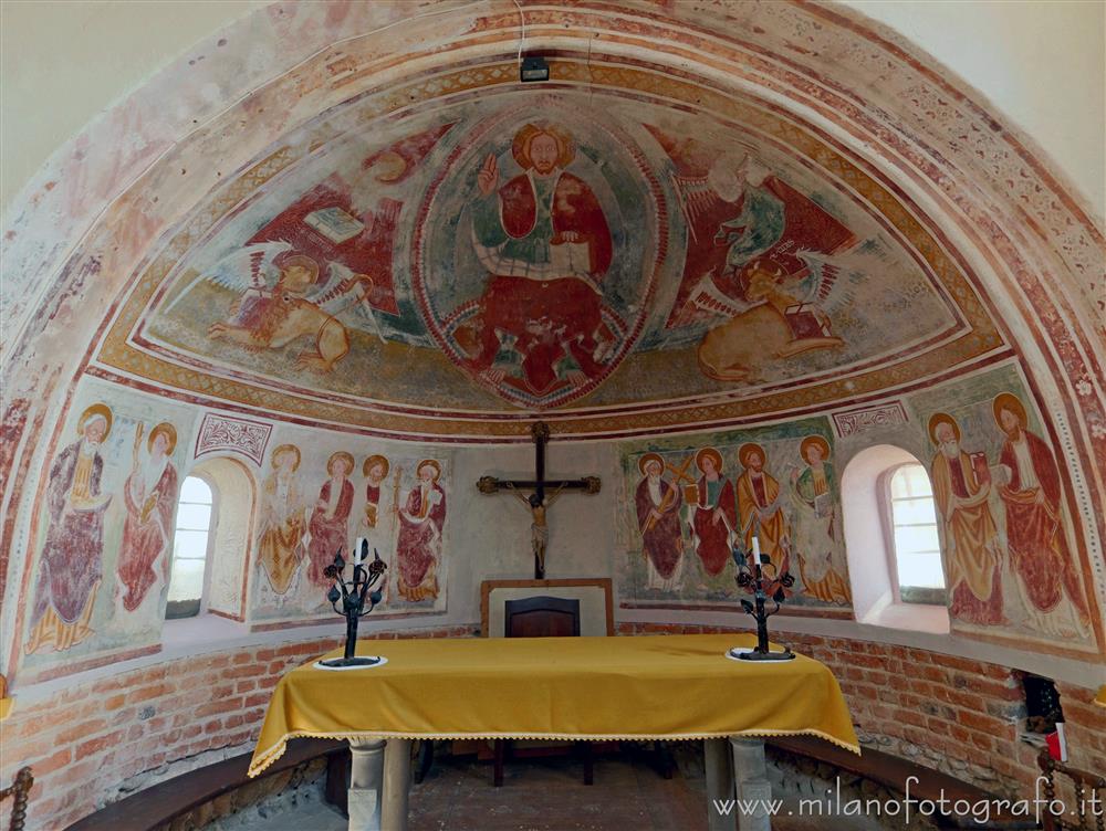 Sandigliano (Biella) - Interno dell'abside dell'Oratorio di Sant'Antonio Abate
